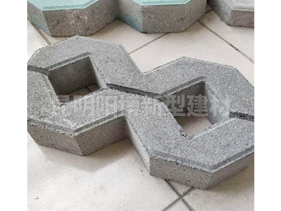 云南八字植草磚鋪設時有哪些需要注意的事項呢？